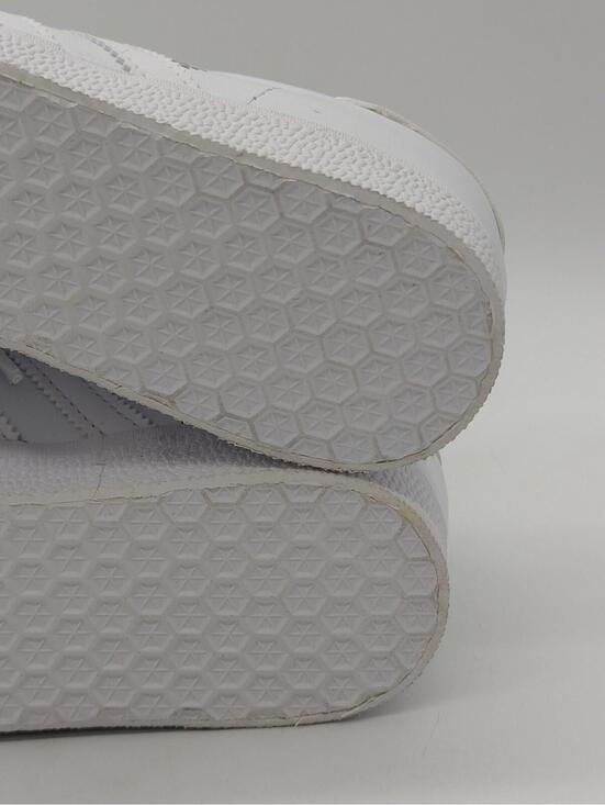 Adidas Gazelle White Gold Sneakers Athletic Shoes BB5498 Mens Size 4 / Women\'s 5 main image 7